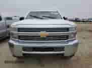 2015 Chevrolet Silverado 2500HD Work Truck с VIN 1GC1KUEGXFF150974, выставлен на аукционе Copart как лот 84548924 с пробегом Не указан миль и Списание • Salvage title. История ставок и продаж доступна на DreamBid. Изображение 5.
