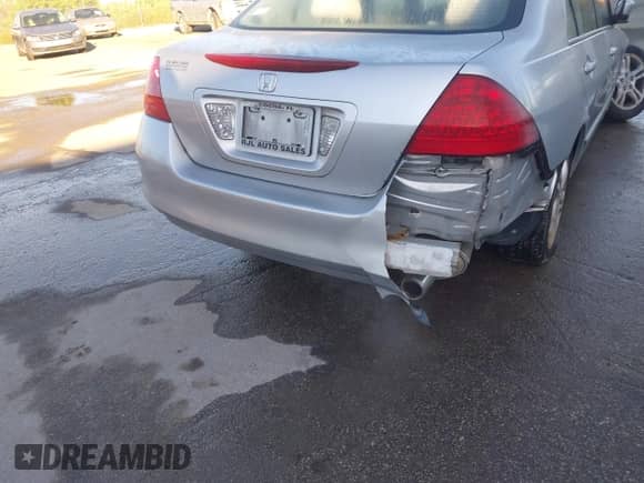 2007 Honda Accord EX with VIN 1HGCM56777A176018, listed as a IAAI auction lot 43479368 with 144,964 mi miles and . Bid and sale history available at DreamBid. Image 12.