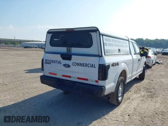 2017 Ford F-150 XL with VIN 1FTEX1EP6HKC87762, listed as a IAAI auction lot 42998117 with 262,414 mi miles and . Bid and sale history available at DreamBid. Image 4.