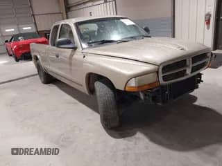 2004 Dodge Dakota SLT with VIN 1D7GL42K74S506520, listed as a IAAI auction lot 42098339 with Not provided miles and . Bid and sale history available at DreamBid. Image 1.