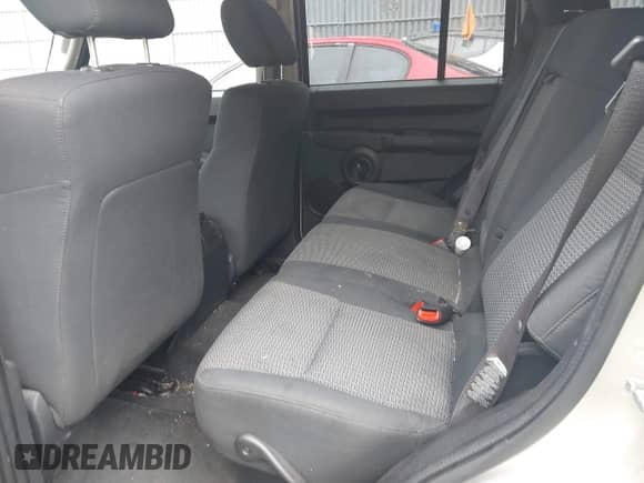 2008 Jeep Commander Sport with VIN 1J8HG48K78C185484, listed as a IAAI auction lot 42241901 with 190,082 mi miles and . Bid and sale history available at DreamBid. Image 8.