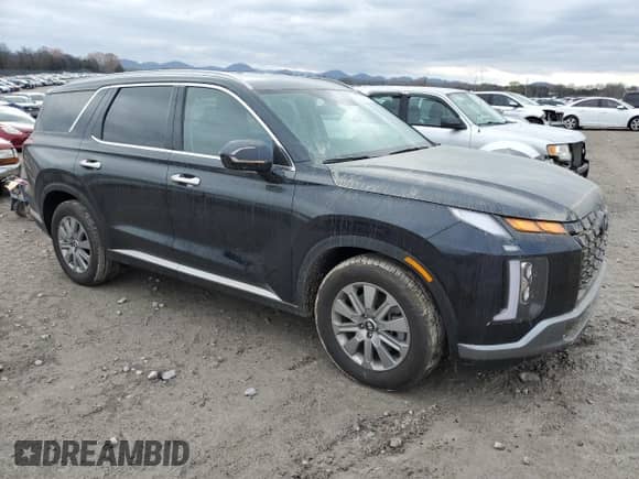 2023 Hyundai Palisade SEL с VIN KM8R24GE1PU513816, выставлен на аукционе Copart как лот 68943402 с пробегом 3 882 миль миль и . История ставок и продаж доступна на DreamBid. Изображение 4.