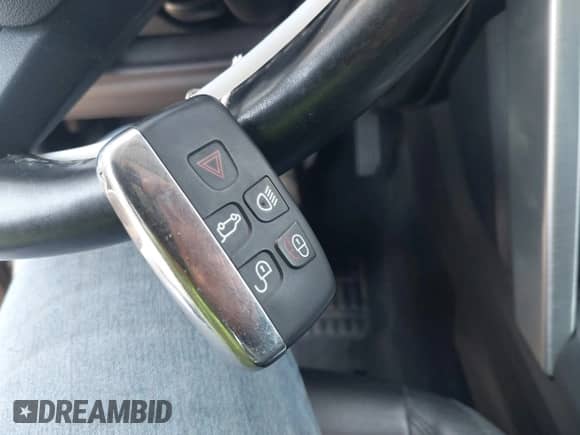 2016 Land Rover Discovery Sport SE с VIN SALCP2BG8GH628424, выставлен на аукционе IAAI как лот 42806170 с пробегом 120 647 миль миль и . История ставок и продаж доступна на DreamBid. Изображение 11.