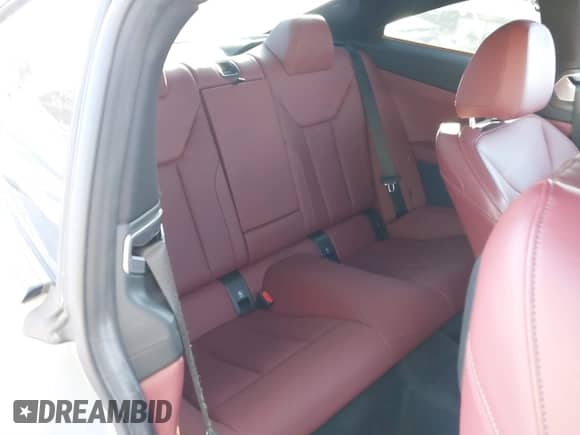 2023 BMW 4 Series M440i с VIN WBA83AP06PCL18166, выставлен на аукционе IAAI как лот 41407380 с пробегом Не указан миль и . История ставок и продаж доступна на DreamBid. Изображение 8.