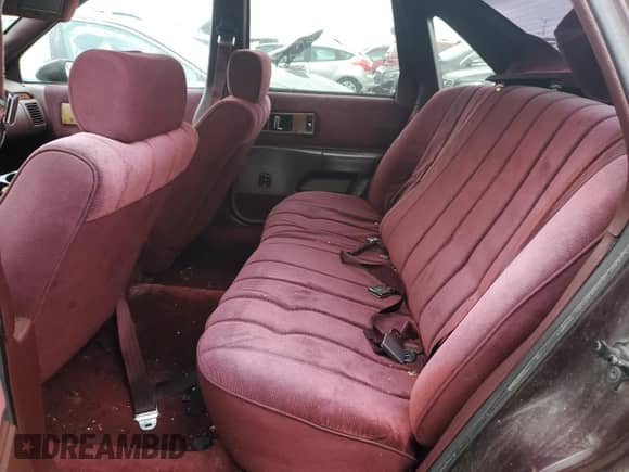 1993 Chevrolet Caprice с VIN 1G1BL53E4PR102257, выставлен на аукционе Copart как лот 85344924 с пробегом 228 725 миль миль и Списание • Salvage title. История ставок и продаж доступна на DreamBid. Изображение 10.