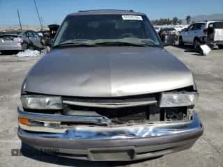 2000 Chevrolet Blazer LS с VIN 1GNCS13W3YK125255, выставлен на аукционе Copart как лот 67570164 с пробегом 188 315 миль миль и Списание • Salvage title. История ставок и продаж доступна на DreamBid. Изображение 5.