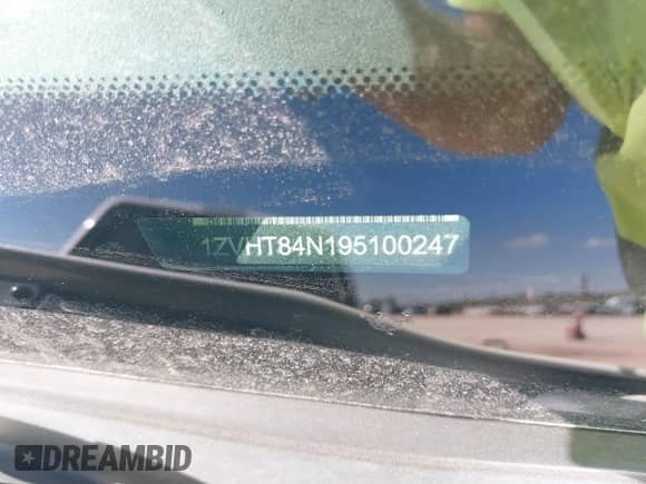 2009 Ford Mustang z VIN 1ZVHT84N195100247, wystawiony jako IAAI lot #43341093 z przebiegiem 94 326 mil mil oraz . Historia ofert i sprzedaży dostępna na DreamBid. Obrazek 9.