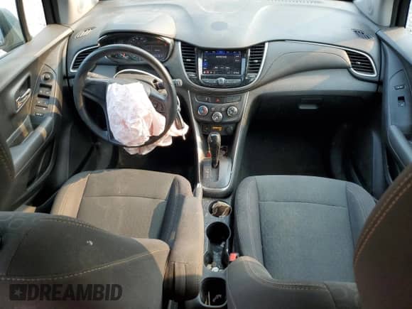 2020 Chevrolet Trax LS with VIN 3GNCJNSB8LL166058, listed as a Copart auction lot 67362375 with 120,412 mi miles and Salvage title. Bid and sale history available at DreamBid. Image 8.