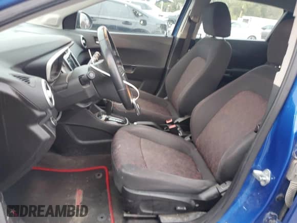 2018 Chevrolet Sonic LT с VIN 1G1JD6SH8J4104396, выставлен на аукционе Copart как лот 90804305 с пробегом 77 171 миль миль и На запчасти • Non repairable. История ставок и продаж доступна на DreamBid. Изображение 7.