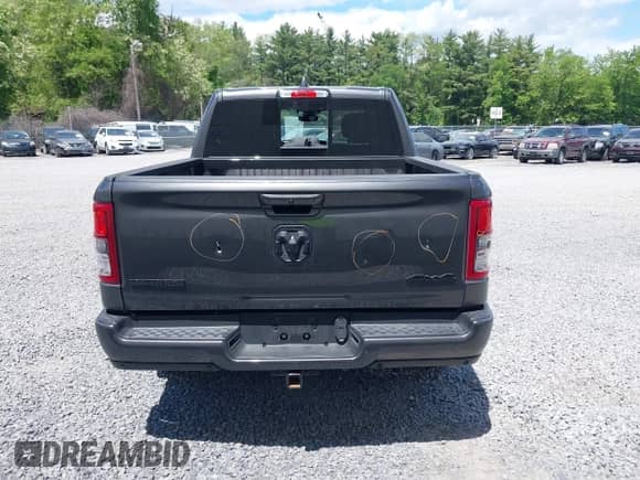 2022 Ram 1500 Big Horn z VIN 1C6RRFFG4NN379347, wystawiony jako IAAI lot #42377532 z przebiegiem 64 311 mil mil oraz . Historia ofert i sprzedaży dostępna na DreamBid. Obrazek 16.