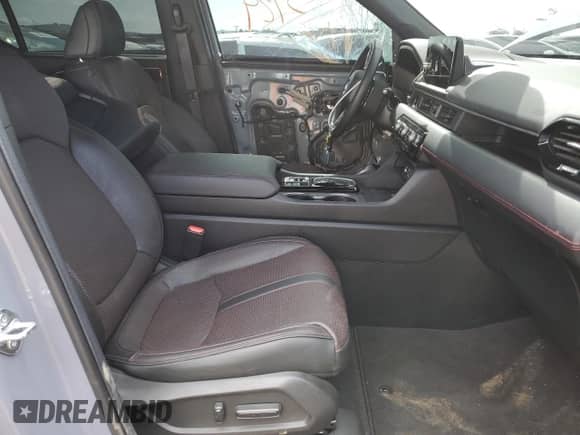 2025 Honda Pilot Black Edition с VIN 5FNYG1H95SB003519, выставлен на аукционе Copart как лот 50311175 с пробегом 5 519 миль миль и Списание • Salvage title. История ставок и продаж доступна на DreamBid. Изображение 7.