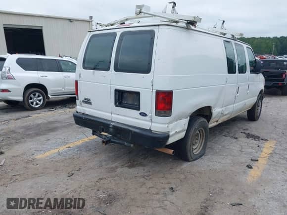 2007 Ford Econoline Cargo Commercial with VIN 1FTNE24W57DB27377, listed as a IAAI auction lot 42931401 with 226,563 mi miles and . Bid and sale history available at DreamBid. Image 4.