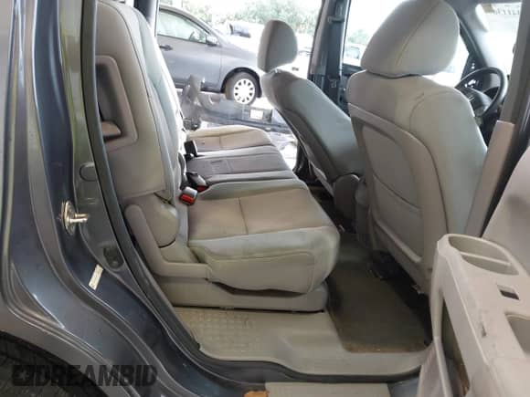 2014 Honda Pilot EX with VIN 5FNYF3H48EB013310, listed as a IAAI auction lot 43411367 with 134,710 mi miles and . Bid and sale history available at DreamBid. Image 8.