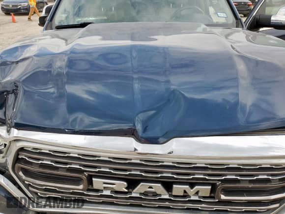 2020 Ram 1500 Limited z VIN 1C6SRFHT1LN343270, wystawiony jako Copart lot #65179515 z przebiegiem 97 700 mil mil oraz Szkoda całkowita • Salvage title. Historia ofert i sprzedaży dostępna na DreamBid. Obrazek 11.