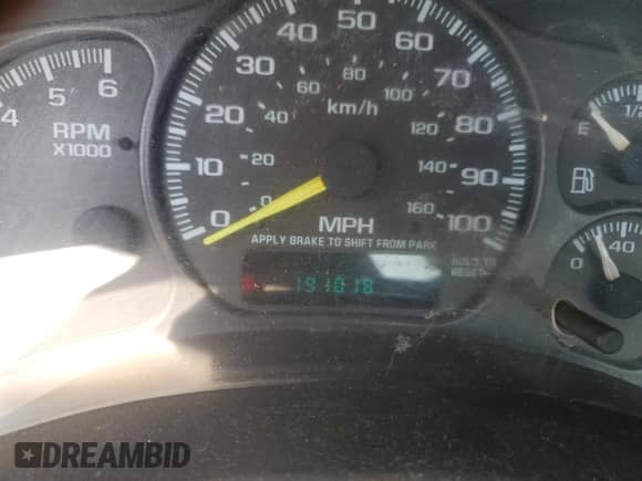 2000 Chevrolet Silverado 1500 LS with VIN 1GCEC14TXYZ294523, listed as a Copart auction lot 69974165 with 191,018 mi miles and Salvage title. Bid and sale history available at DreamBid. Image 9.