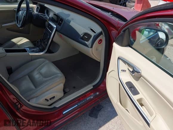 2012 Volvo S60 T5 с VIN YV1622FS0C2120103, выставлен на аукционе IAAI как лот 43214819 с пробегом 104 685 миль миль и . История ставок и продаж доступна на DreamBid. Изображение 5.