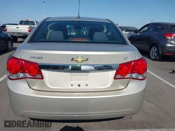 2014 Chevrolet Cruze LT with VIN 1G1PK5SB0E7383501, listed as a IAAI auction lot 42757372 with 105,688 mi miles and . Bid and sale history available at DreamBid. Image 17.
