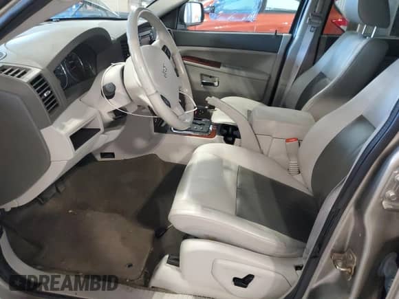 2005 Jeep Grand Cherokee Limited with VIN 1J4HR58N95C587191, listed as a Copart auction lot 87217975 with 60,501 mi miles and Clean title. Bid and sale history available at DreamBid. Image 7.