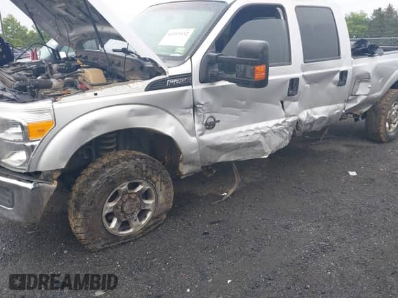 2013 Ford F-250 XL с VIN 1FT7W2BT2DEA02275, выставлен на аукционе IAAI как лот 42319132 с пробегом 324 445 миль миль и . История ставок и продаж доступна на DreamBid. Изображение 6.