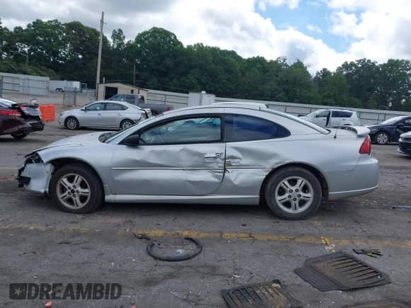 2004 Dodge Stratus SE with VIN 4B3AG42G24E141999, listed as a IAAI auction lot 42516285 with 234,524 mi miles and . Bid and sale history available at DreamBid. Image 14.