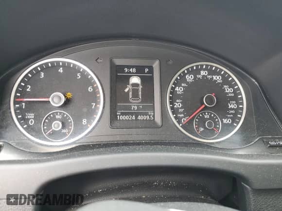 2016 Volkswagen Tiguan S с VIN WVGAV7AX9GW561343, выставлен на аукционе Copart как лот 66172965 с пробегом 100 024 миль миль и Списание • Salvage title. История ставок и продаж доступна на DreamBid. Изображение 9.