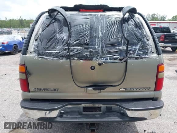 2003 Chevrolet Suburban LS with VIN 3GNFK16Z53G206728, listed as a IAAI auction lot 42773103 with 237,580 mi miles and . Bid and sale history available at DreamBid. Image 16.