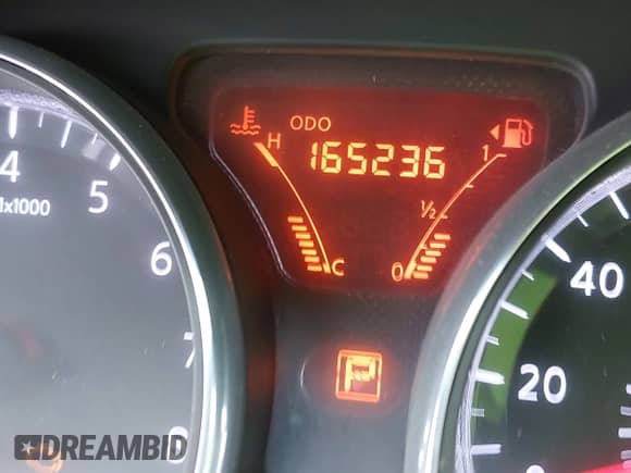 2015 Nissan Note SV с VIN 3N1CE2CP1FL394321, выставлен на аукционе IAAI как лот 43044410 с пробегом 165 236 миль миль и . История ставок и продаж доступна на DreamBid. Изображение 15.