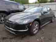 2022 Hyundai Sonata SE z VIN KMHL24JAXNA239820, wystawiony jako Copart lot #53312743 z przebiegiem 8 067 mil mil oraz Szkoda całkowita • Salvage title. Historia ofert i sprzedaży dostępna na DreamBid. Obrazek 1.