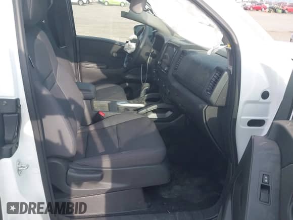 2024 Nissan Frontier S with VIN 1N6ED1CL6RN631841, listed as a IAAI auction lot 42755375 with 9,858 mi miles and . Bid and sale history available at DreamBid. Image 5.