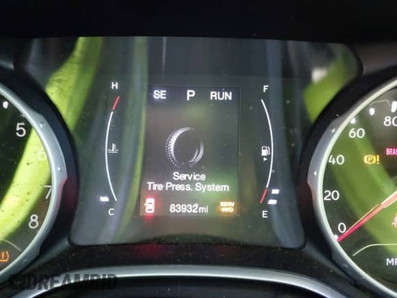 2019 Jeep Compass Latitude z VIN 3C4NJDBB9KT647656, wystawiony jako IAAI lot #41758729 z przebiegiem 83 932 mil mil oraz . Historia ofert i sprzedaży dostępna na DreamBid. Obrazek 7.
