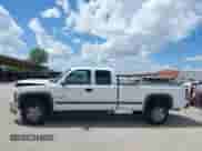 2001 Chevrolet Silverado 2500HD LS with VIN 1GCHC29U81E259142, listed as a IAAI auction lot 42598818 with 467,407 mi miles and . Bid and sale history available at DreamBid. Image 14.