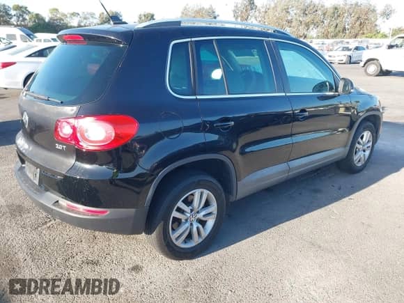 2009 Volkswagen Tiguan S с VIN WVGAV75N69W002294, выставлен на аукционе IAAI как лот 43149013 с пробегом 109 635 миль миль и . История ставок и продаж доступна на DreamBid. Изображение 4.