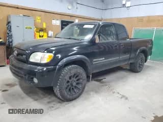 2003 Toyota Tundra Limited z VIN 5TBBT48133S430846, wystawiony jako Copart lot #85153265 z przebiegiem 218 672 mil mil oraz Czysty tytuł • Clean title. Historia ofert i sprzedaży dostępna na DreamBid. Obrazek 1.