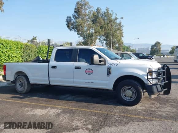 2019 Ford F-250 XL with VIN 1FT7W2A62KEC55489, listed as a IAAI auction lot 42848656 with 230,291 mi miles and . Bid and sale history available at DreamBid. Image 13.
