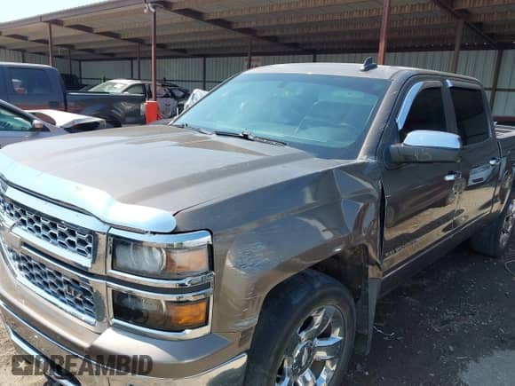 2015 Chevrolet Silverado 1500 LTZ z VIN 3GCUKSEC3FG486138, wystawiony jako IAAI lot #43000492 z przebiegiem 108 319 mil mil oraz . Historia ofert i sprzedaży dostępna na DreamBid. Obrazek 6.