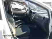 2014 Nissan Note SV z VIN 3N1CE2CP1EL427364, wystawiony jako IAAI lot #42678715 z przebiegiem 106 850 mil mil oraz . Historia ofert i sprzedaży dostępna na DreamBid. Obrazek 5.