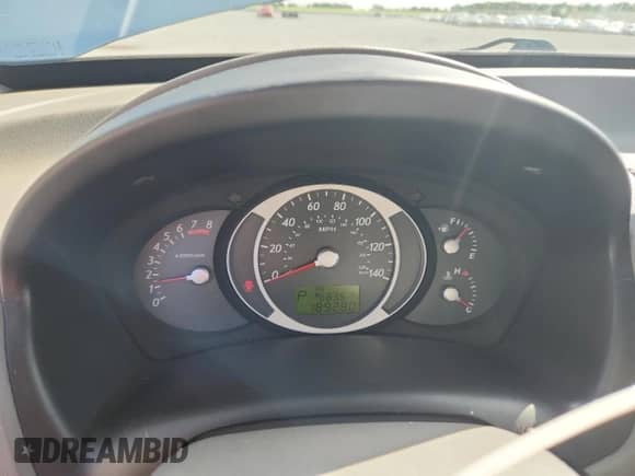 2008 Hyundai Tucson SE с VIN KM8JN12D98U914307, выставлен на аукционе Copart как лот 82142475 с пробегом 189 280 миль миль и Списание • Salvage title. История ставок и продаж доступна на DreamBid. Изображение 9.
