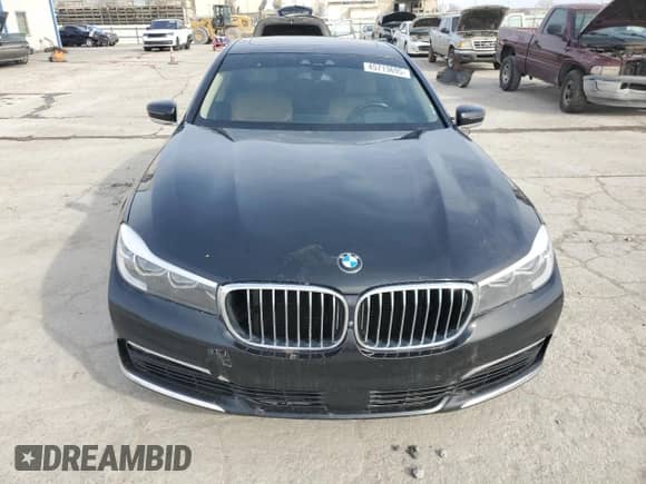 2017 BMW 7 Series 740i xDrive with VIN WBA7E4C56HGU99739, listed as a Copart auction lot 45713695 with 118,349 mi miles and Salvage title. Bid and sale history available at DreamBid. Image 5.