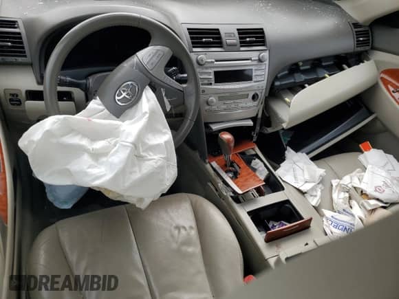 2011 Toyota Camry LE с VIN 4T1BK3EK8BU612517, выставлен на аукционе Copart как лот 69834365 с пробегом Не указан миль и Списание • Salvage title. История ставок и продаж доступна на DreamBid. Изображение 8.