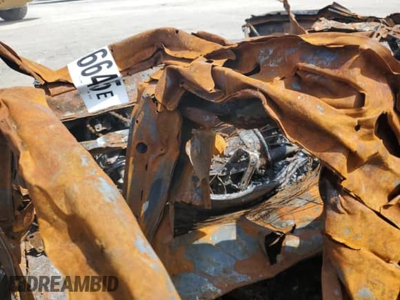 2004 Cadillac Escalade z VIN 1GYEK63N54R104327, wystawiony jako Copart lot #65006645 z przebiegiem Nie podano mil oraz Szkoda całkowita • Salvage title. Historia ofert i sprzedaży dostępna na DreamBid. Obrazek 9.