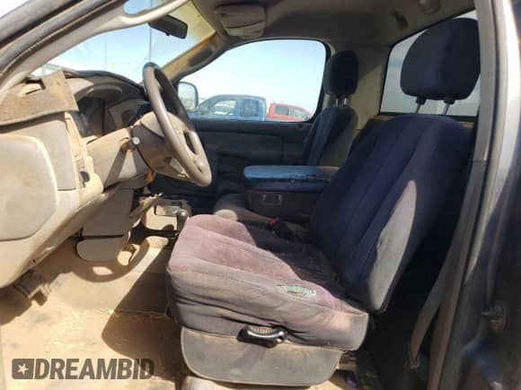 2002 Dodge 1500 z VIN 1D7HU16N62J135776, wystawiony jako Copart lot #81045185 z przebiegiem Nie podano mil oraz Czysty tytuł • Clean title. Historia ofert i sprzedaży dostępna na DreamBid. Obrazek 7.