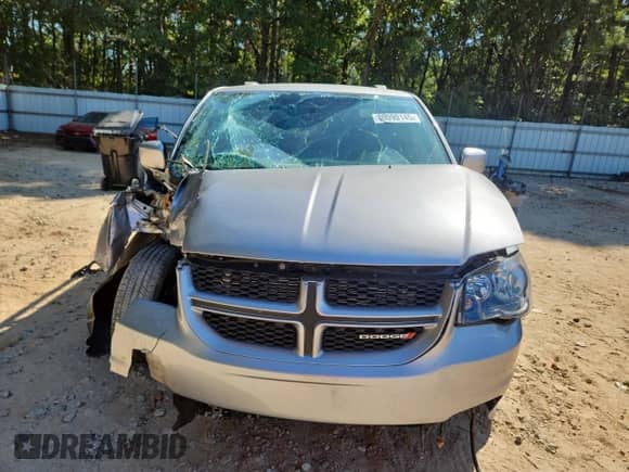 2016 Dodge Grand Caravan R/T with VIN 2C4RDGEG1GR249918, listed as a Copart auction lot 80090145 with 117,874 mi miles and Salvage title. Bid and sale history available at DreamBid. Image 5.