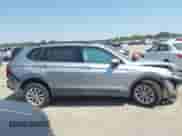 2020 Volkswagen Tiguan S с VIN 3VV1B7AX8LM054877, выставлен на аукционе IAAI как лот 43147566 с пробегом 118 030 миль миль и . История ставок и продаж доступна на DreamBid. Изображение 13.