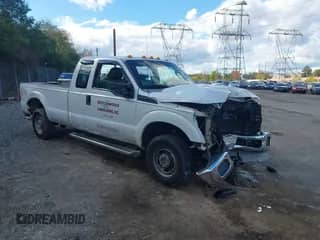 2012 Ford F-250 XL с VIN 1FT7X2B6XCEA05589, выставлен на аукционе IAAI как лот 43428997 с пробегом 170 358 миль миль и . История ставок и продаж доступна на DreamBid. Изображение 1.