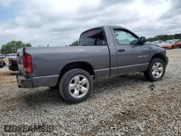 2002 Dodge 1500 z VIN 1D7HA16N32J204755, wystawiony jako Copart lot #62875035 z przebiegiem 276 268 mil mil oraz Czysty tytuł • Clean title. Historia ofert i sprzedaży dostępna na DreamBid. Obrazek 3.