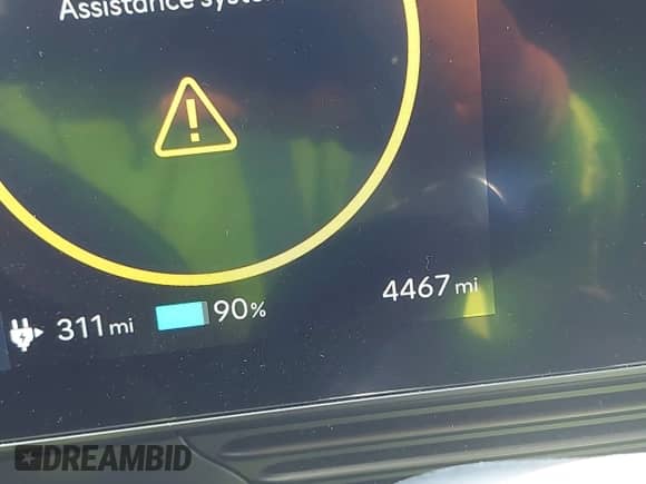 2025 Hyundai Ioniq 5 SEL z VIN 7YAKN4DA0SY004017, wystawiony jako IAAI lot #43099696 z przebiegiem 4 467 mil mil oraz . Historia ofert i sprzedaży dostępna na DreamBid. Obrazek 15.