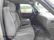 2007 Chevrolet Silverado 2500HD LT1 z VIN 1GCHK24U17E151187, wystawiony jako IAAI lot #42623019 z przebiegiem Nie podano mil oraz . Historia ofert i sprzedaży dostępna na DreamBid. Obrazek 5.