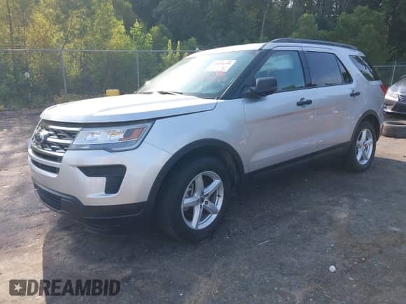 2018 Ford Explorer z VIN 1FM5K7B82JGB63118, wystawiony jako IAAI lot #43074358 z przebiegiem 42 331 mil mil oraz . Historia ofert i sprzedaży dostępna na DreamBid. Obrazek 2.