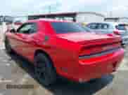 2013 Dodge Challenger R/T Plus z VIN 2C3CDYBT8DH614369, wystawiony jako IAAI lot #42684383 z przebiegiem 82 766 mil mil oraz . Historia ofert i sprzedaży dostępna na DreamBid. Obrazek 3.