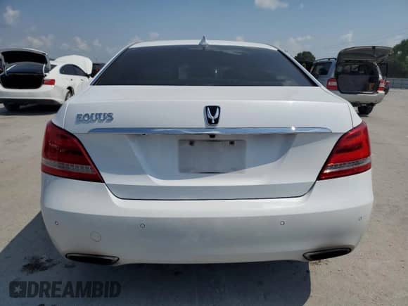 2015 Hyundai Equus Signature with VIN KMHGH4JH6FU095812, listed as a Copart auction lot 62262895 with 101,763 mi miles and Salvage title. Bid and sale history available at DreamBid. Image 6.
